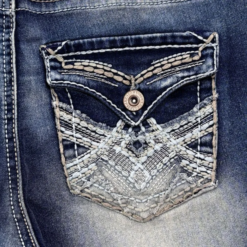 Hydraulic Women’s Nolita Curvy Denim Jean Shorts Embroidered Pockets Wide leg 10